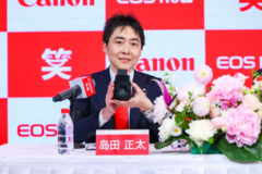 佳能高管在北京展会研究国产云台相机，工作人员：他问日本什么时候能买到