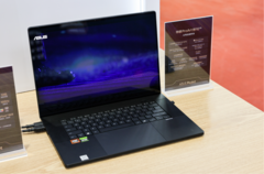 华硕ProArt AI专业创作本亮相BIRTV2025，彰显移动创作全能风采