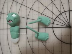 用黏土自制植物大战僵尸2核辐射僵尸手办