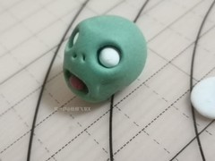 用黏土自制植物大战僵尸2核辐射僵尸手办