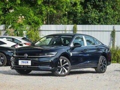 2026款大众迈腾上市 售17.99万起 智能驾驶与车机全面升级