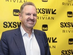 英伟达前高管回顾七年战略转型：果断决策重塑AI芯片格局