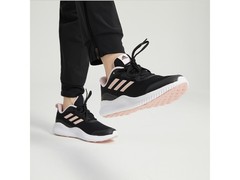 adidas女款跑步鞋ID0352直降半价