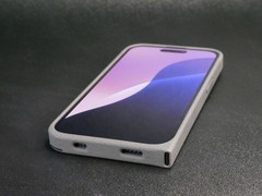 iPhone闪电口变USB-C新壳发布