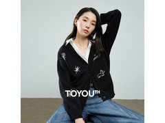 初语V领针织开衫74元