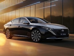 东风日产怒斥广汽丰田抄作业：天籁鸿蒙座舱宣传素材遭高度雷同模仿