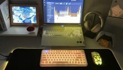 2026高颜值键鼠推荐：最酷炫RGB神光同步键盘与鼠标如何选？