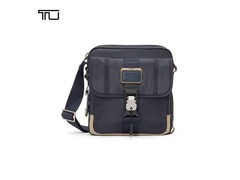 TUMI途明斜挎包1260元抢