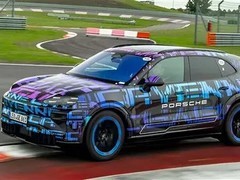 保时捷发布纯电Cayenne内饰官图，科技豪华全面升级