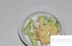 油焖河蟹：鲜香入味的做法