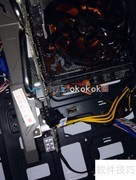 请关机并连接PCIe电源