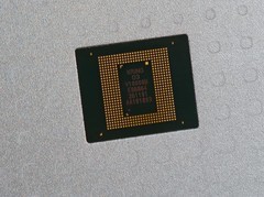 小米玄戒O3纪念品开箱：真芯片嵌入其中，小米18 Fold首发搭载