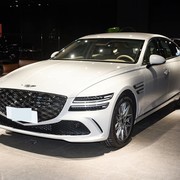 50万元内三款原装进口汽油三厢轿车深度推荐：奔驰E级、大众辉昂、捷尼赛思G80
