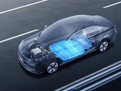 问界M9、蔚来ES9、极狐V9同日上市，三大9系SUV开启高端智能SUV新赛道