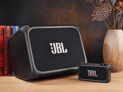 一台音箱干掉了我半个工作台上的设备 JBL BAND BOX评测