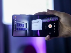 夜拍效果好的手机有哪些标准？在篝火旁我有了答案