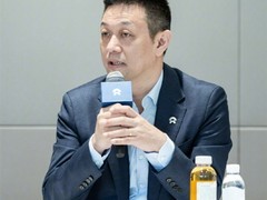 蔚来李斌谈机器人布局：聚焦汽车主业，称智能电动车是AI高价值终端