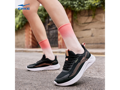 鸿星尔克2026新款女跑鞋，到手仅89元