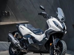 本田ADV350对比光阳赛艇X350：谁更值得入手？