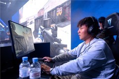 莫斯科举办首届电子游戏之夜 经典复古氛围下的宏大赛事