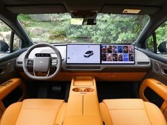 理想i6亮相广州车展：续航720km+10分钟补能500km