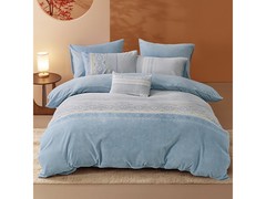 百丽丝牛奶绒三件套115元