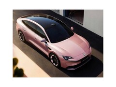 家庭用车对决：名爵 MG 07与深蓝S07谁更适合全家出行