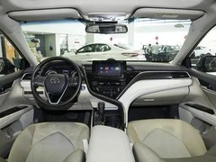 凯美瑞焕新升级：设计动感内饰豪华，均衡实力引领中型车市场