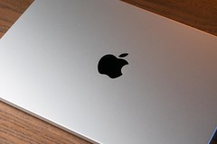 AI 笔记本选购大难题：苹果 M4 还是酷睿 Ultra 7？