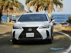 雷克萨斯新款UX 300h上市 售22万起