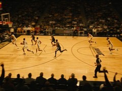 NBA将推AI自动判罚系统，精准识别出界提升效率与公正性