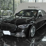 百万级五座三厢旗舰巡礼：奔驰S新能源、奥迪A8、迈巴赫S、Lorinser定制版与红旗国雅深度解析