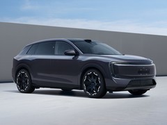 上汽奥迪E7X纯电SUV亮相，配激光雷达+三元锂电池