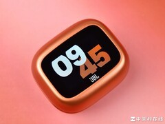 JBL LIVE BUDS 4真无线降噪耳机深度体验：智能触屏与旗舰降噪的诚意之作