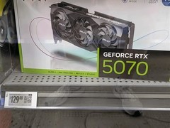 美国沃尔玛误标RTX 5070售价129美元，顾客按标价成功购得引热议