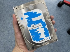 我的6TB企业硬盘被Win11爆了 教大家如何屏蔽Windows更新