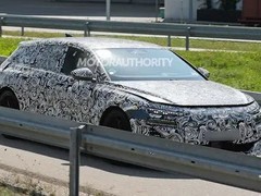 全新一代奥迪RS6 Avant曝光：2.9T插混+欧7合规，2026年上市