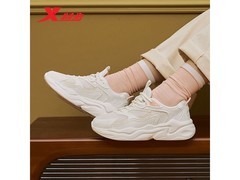 特步女春夏季透气老爹鞋