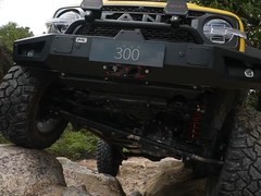 坦克300虎克版官宣：前后硬桥+3.0T V6，专为重度攀岩越野打造