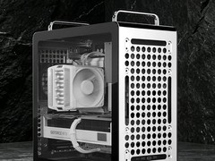 酷冷至尊推QUBE 540不锈钢特别版机箱，759元起售