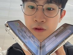 苹果发布iPhone Duo折叠屏与18 Pro系列：四档光圈、AI悬停、续航大升级