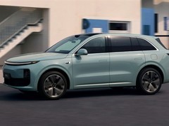 8月纯电动车销量强劲增长，市场份额升至63.6%，增程式车型表现下滑