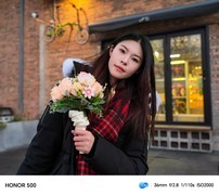 2000元档位最值得买的手机：荣耀500深度体验