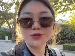 杨天真曝特斯拉升级致车门锁死引热议