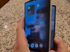 iPhone Duo透视动画引爆跨平台复刻潮：iOS、安卓、Mac齐现开合视觉特效