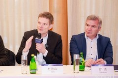 肖特发布智能眼镜全系列AR光学方案，持续强化在华创新与研发投入