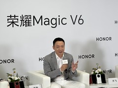 荣耀Magic V6开启7000+mAh 新纪元，李健称其为“折叠之王”