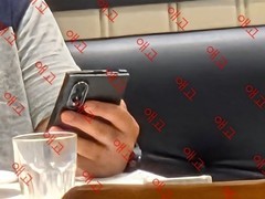 三星Galaxy Z Fold8真机首曝：零折痕阔折叠旗舰7月发布