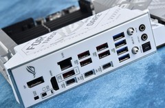 DIY从入门到放弃：主板有必要选带WiFi的吗？