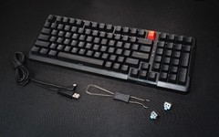 微星FORGE GK500 W 暗夜三模机械键盘全新上市！